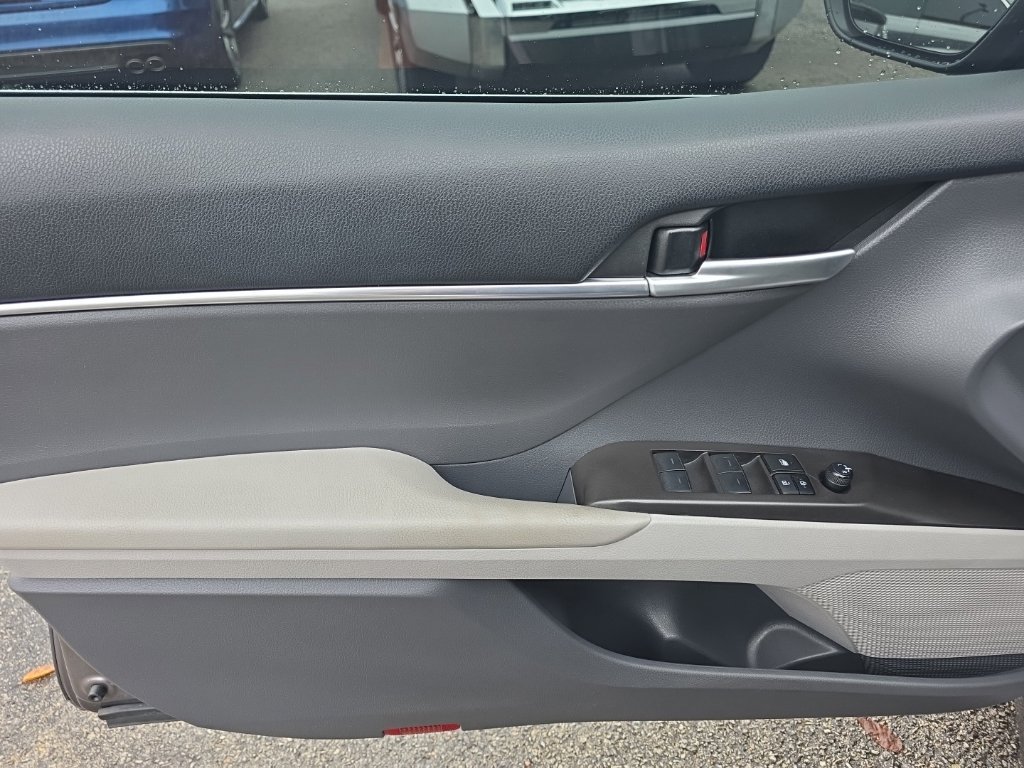 Certified 2024 Toyota Camry SE FWD image 14