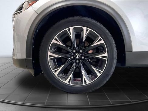 Certified 2024 MAZDA CX-90 Plug-In Hybrid w/ Premium Pkg AWD/4WD image 9