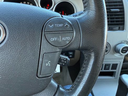 Used 2008 Toyota Sequoia Limited image 33