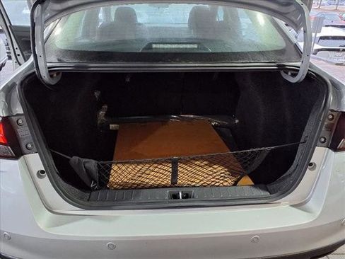 New 2025 Nissan Versa SR image 9