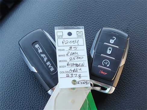 Used 2025 RAM 2500 Big Horn image 33