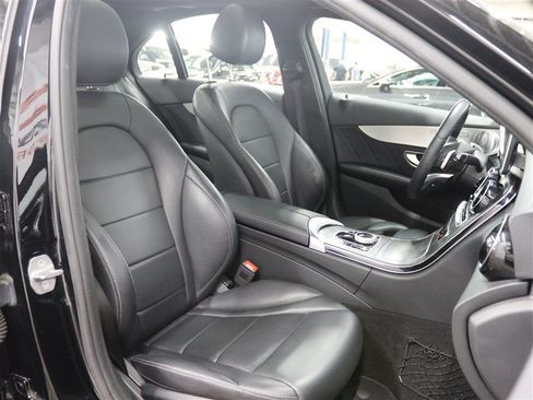 Used 2018 Mercedes-Benz C 300 4MATIC Sedan image 30