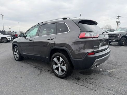Used 2019 Jeep Cherokee Limited image 3