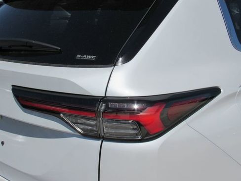 New 2026 Mitsubishi Outlander ES AWD/4WD image 11
