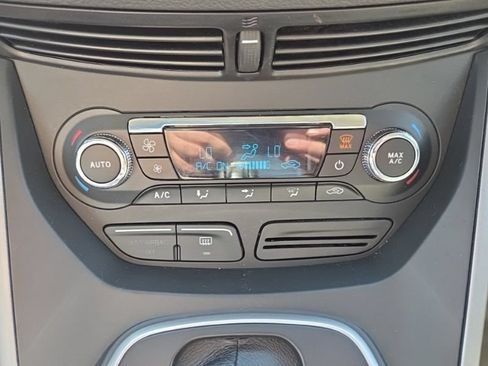 Used 2014 Ford Escape SE w/ Equipment Group 201A AWD/4WD image 35