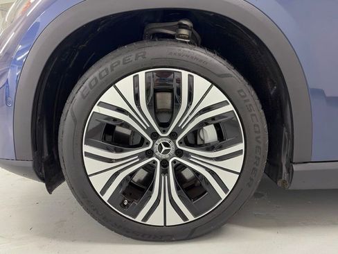 Used 2023 Mercedes-Benz EQE 350+ 4MATIC SUV w/ Exclusive Trim Package image 9