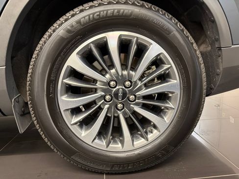 Certified 2021 Lincoln Nautilus Reserve AWD/4WD image 7