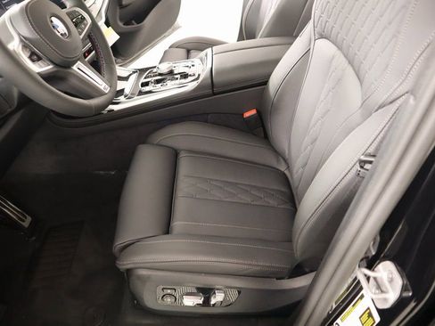 New 2025 BMW X7 M60i AWD/4WD image 12