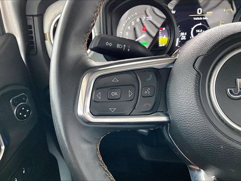 Used 2024 Jeep Wrangler Unlimited Sahara AWD/4WD image 11