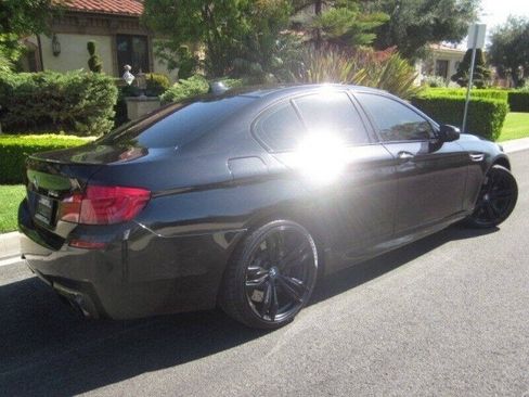 Used 2013 BMW M5 RWD image 4
