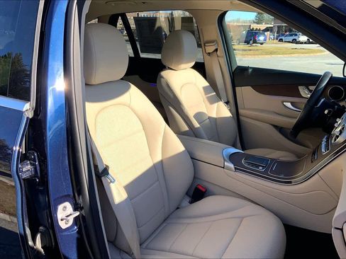 Certified 2021 Mercedes-Benz GLC 300 4MATIC image 7