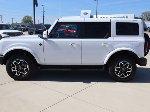 Used 2025 Ford Bronco Outer Banks AWD/4WD image 9