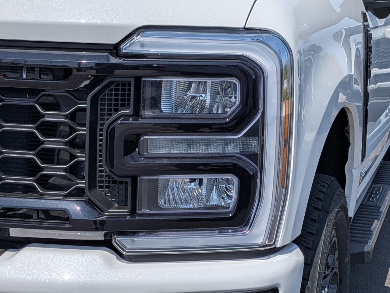 New 2026 Ford F350 Lariat w/ Black Appearance Package AWD/4WD image 10
