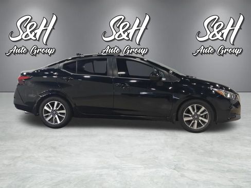 Used 2020 Nissan Versa SV image 17