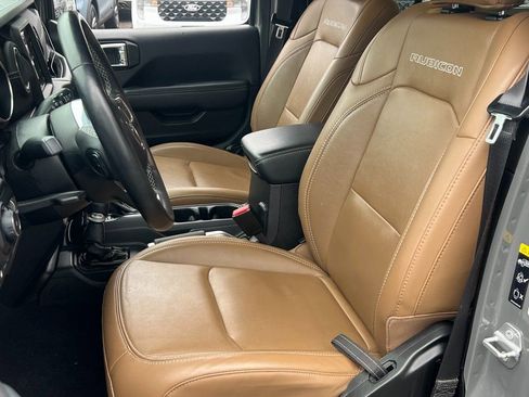 Used 2022 Jeep Wrangler Unlimited Rubicon 4xe w/ Cold Weather Group image 20