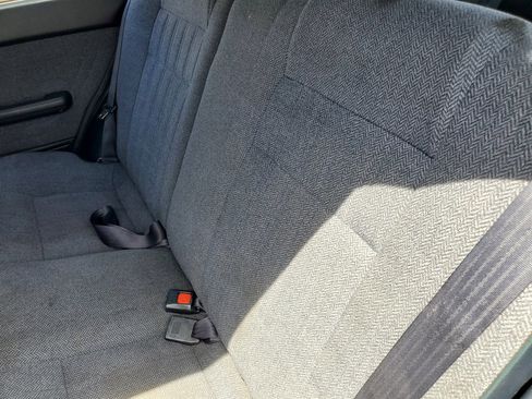 Used 1990 Toyota Corolla Deluxe image 26