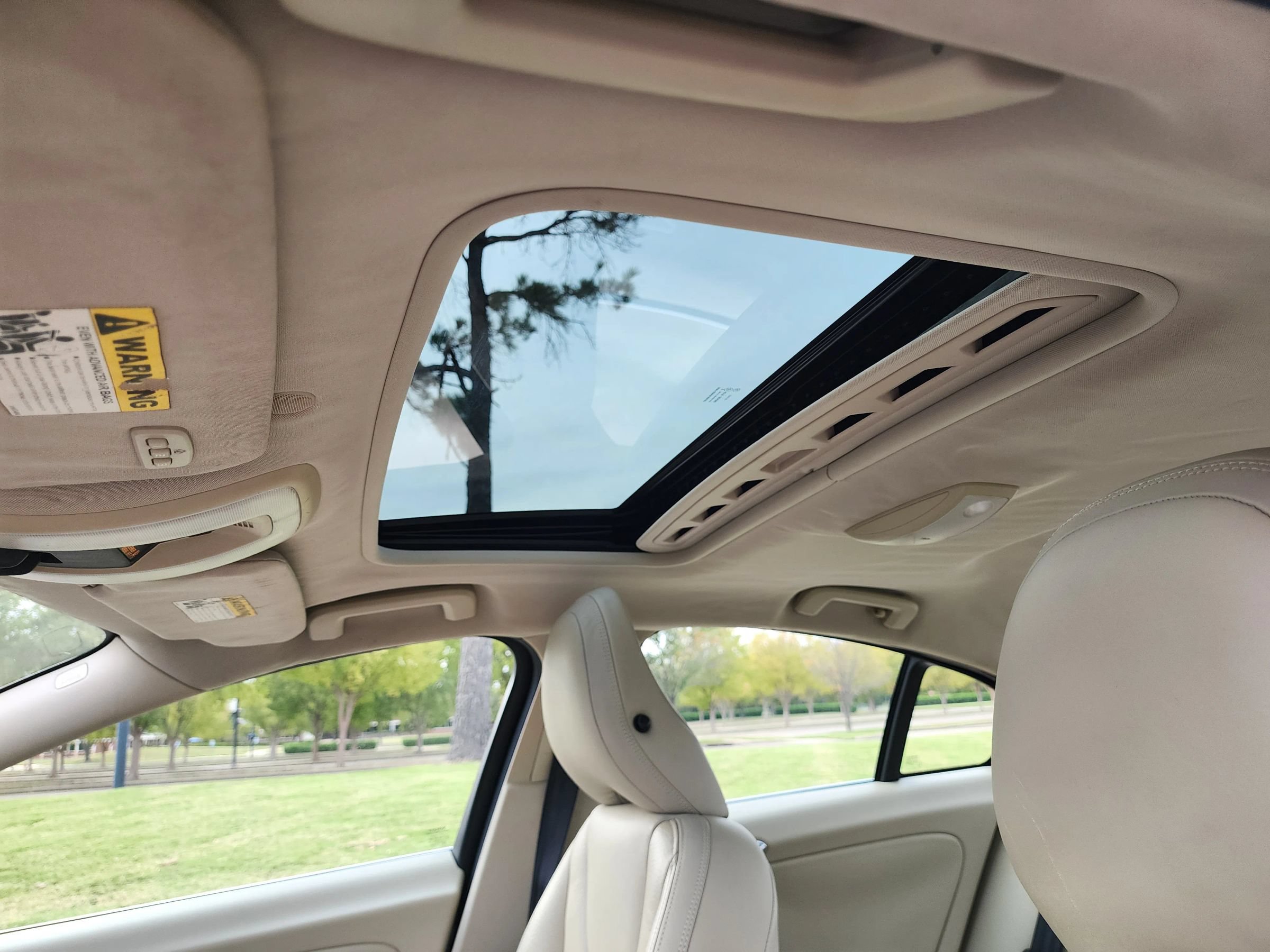 Used 2012 Volvo S60 T5 FWD image 2