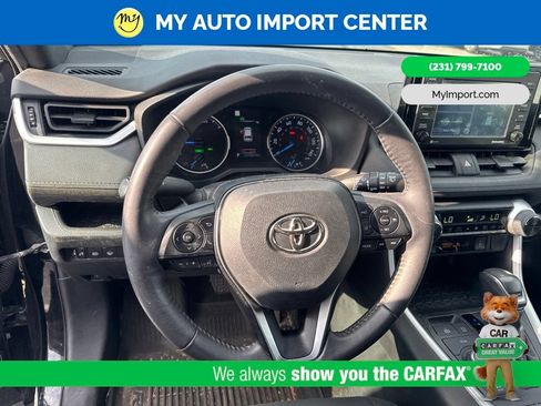 Used 2022 Toyota RAV4 SE w/ Convenience Package AWD/4WD image 9