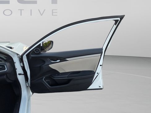 Used 2020 Honda Civic EX image 31