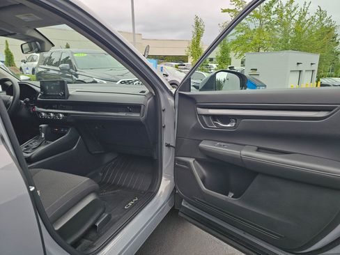 Certified 2025 Honda CR-V LX image 12
