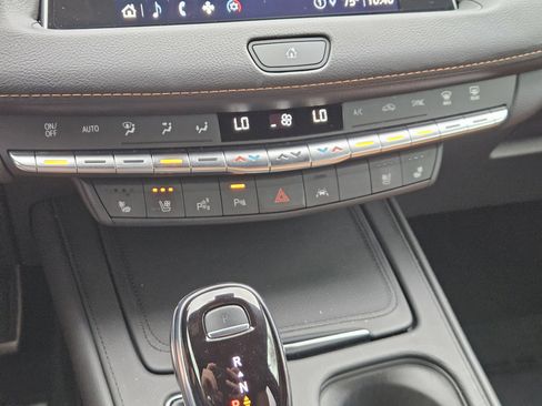 Used 2022 Cadillac XT4 Sport image 21