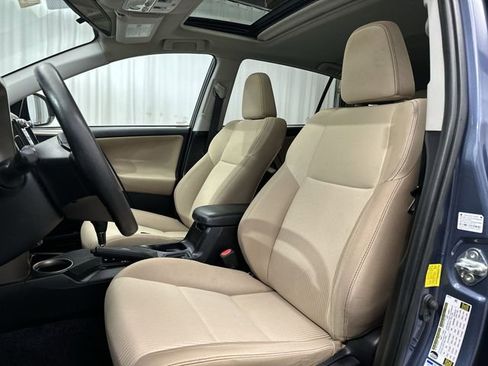 Used 2014 Toyota RAV4 XLE AWD/4WD image 17