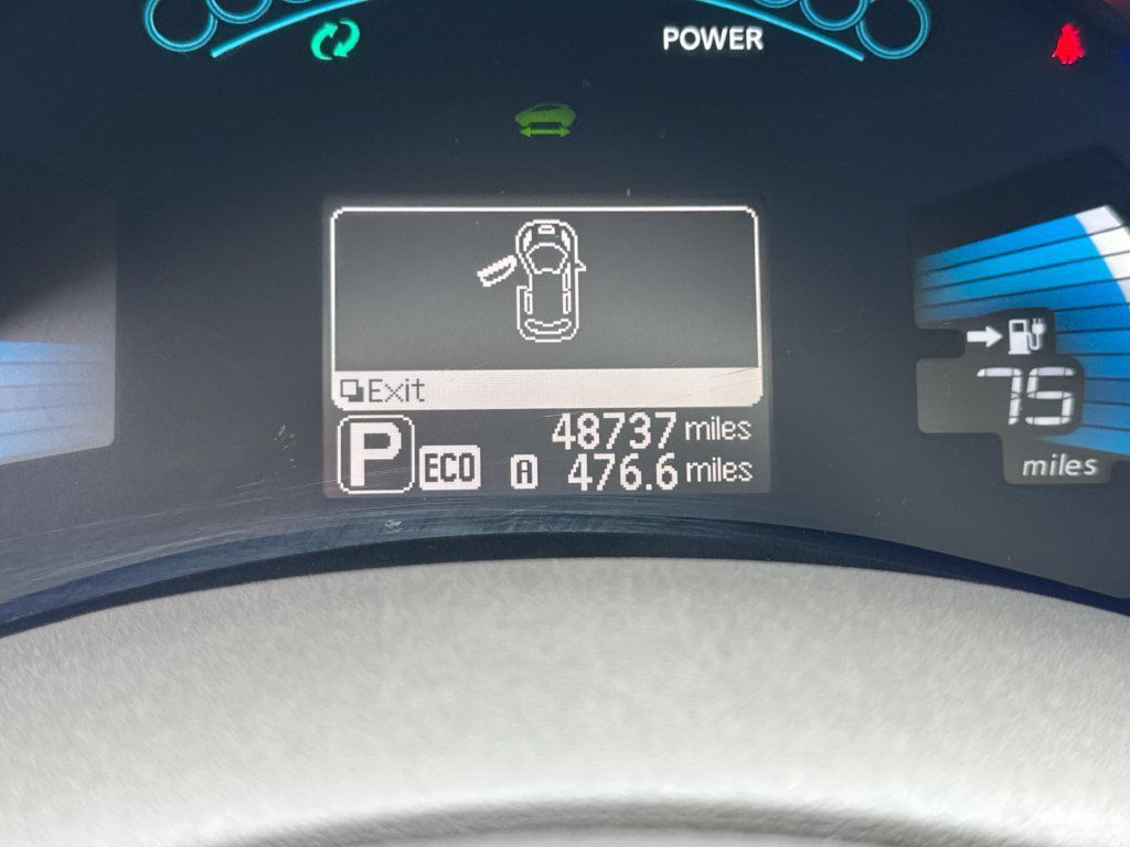 Used 2017 Nissan Leaf SV FWD image 13