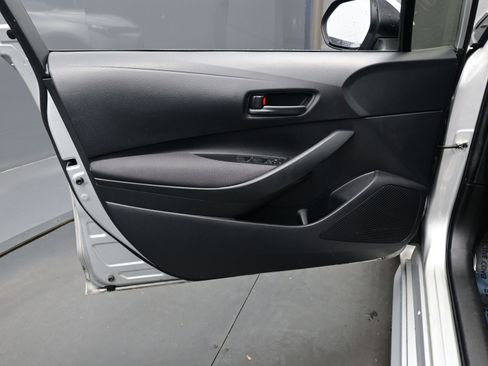 Used 2023 Toyota Corolla LE image 9