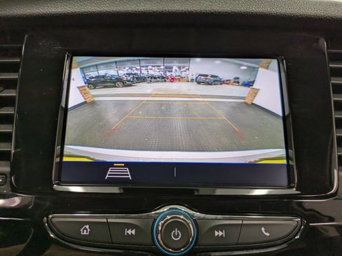 Used 2022 Buick Encore Preferred w/ Safety Package image 12