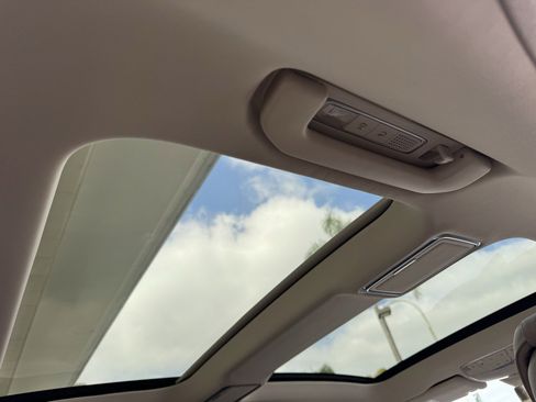 Used 2019 Mercedes-Benz S 560 Sedan image 23