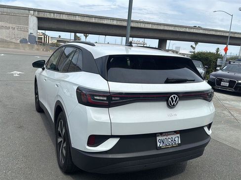 Used 2024 Volkswagen ID.4 2WD image 8