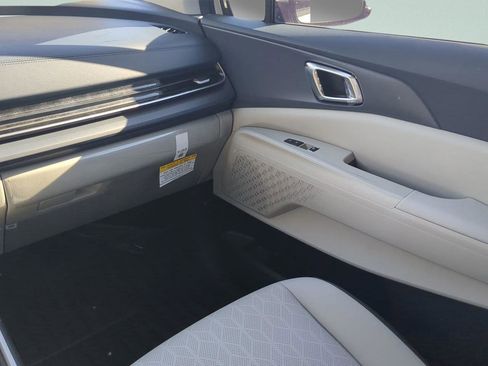 New 2026 Kia Carnival EX image 15