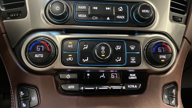 Used 2019 Chevrolet Suburban Premier AWD/4WD image 18