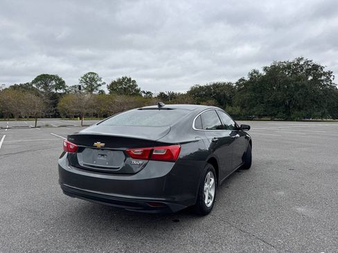 Used 2018 Chevrolet Malibu LS image 9
