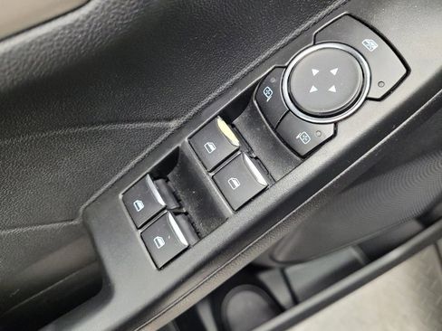 Used 2022 Ford Escape SE w/ SE Sport Appearance Package FWD image 27