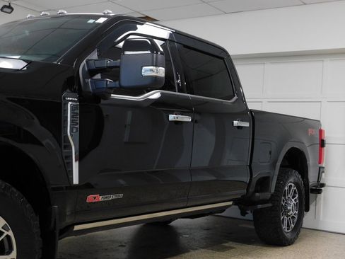 Used 2023 Ford F250 Limited w/ FX4 Off-Road Package image 20