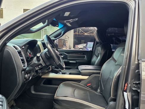 Used 2019 RAM 3500 Laramie image 12