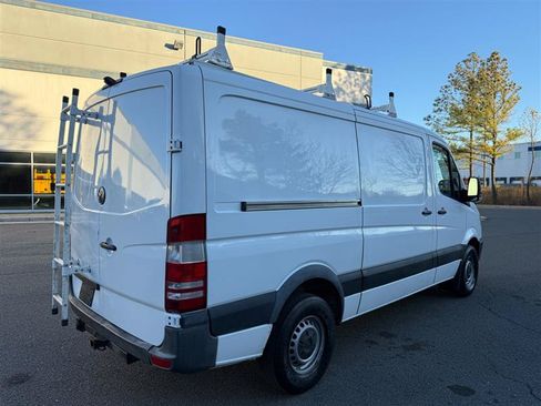 Used 2017 Mercedes-Benz Sprinter 2500 image 26