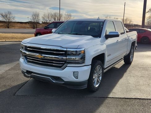 Used 2018 Chevrolet Silverado 1500 High Country image 1