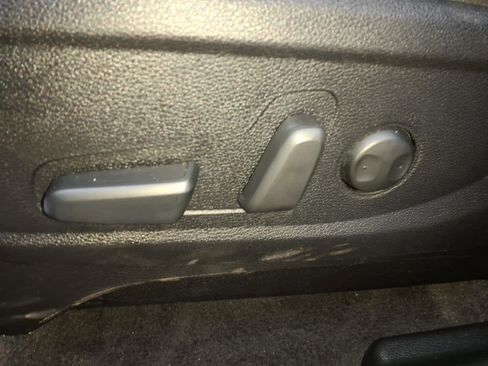 Used 2024 Kia Telluride S w/ S Sunroof Package image 11