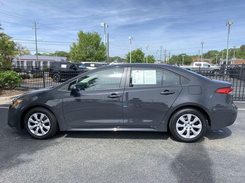 Used 2024 Toyota Corolla LE image 5