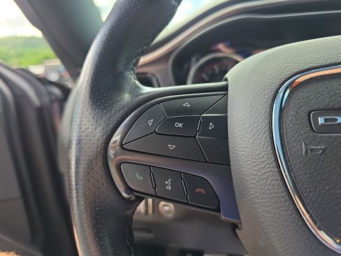 Used 2018 Dodge Challenger R/T Scat Pack RWD image 19