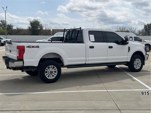 Used 2019 Ford F250 XLT AWD/4WD image 2