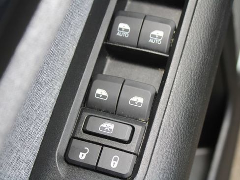 Used 2022 Jeep Compass Latitude AWD/4WD image 19