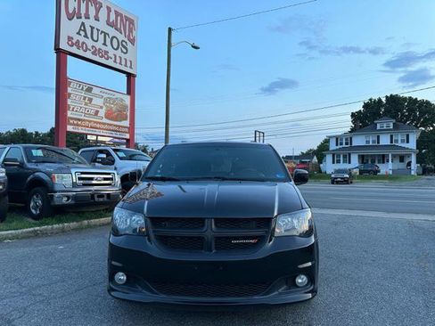 Used 2016 Dodge Grand Caravan R/T FWD image 3