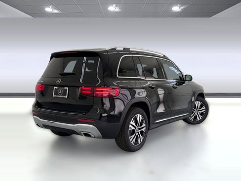 New 2026 Mercedes-Benz GLB 250 image 8