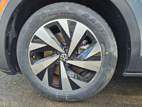 Used 2023 Volkswagen ID.4 Pro RWD image 30
