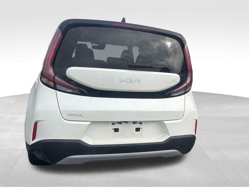 Certified 2023 Kia Soul LX image 18