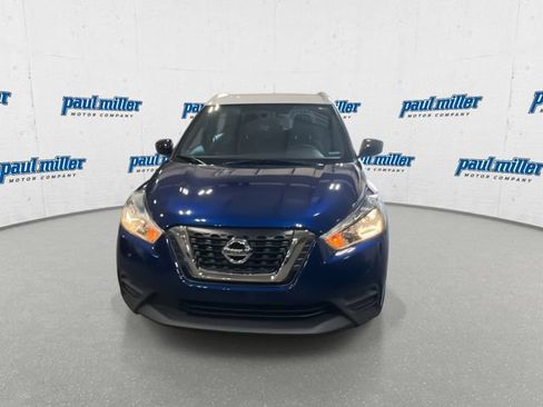 Used 2019 Nissan Kicks SV FWD image 4