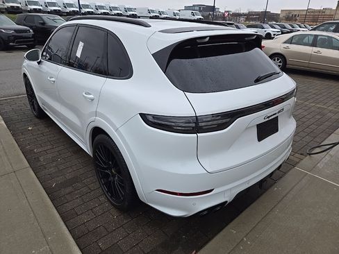 Used 2023 Porsche Cayenne GTS image 7